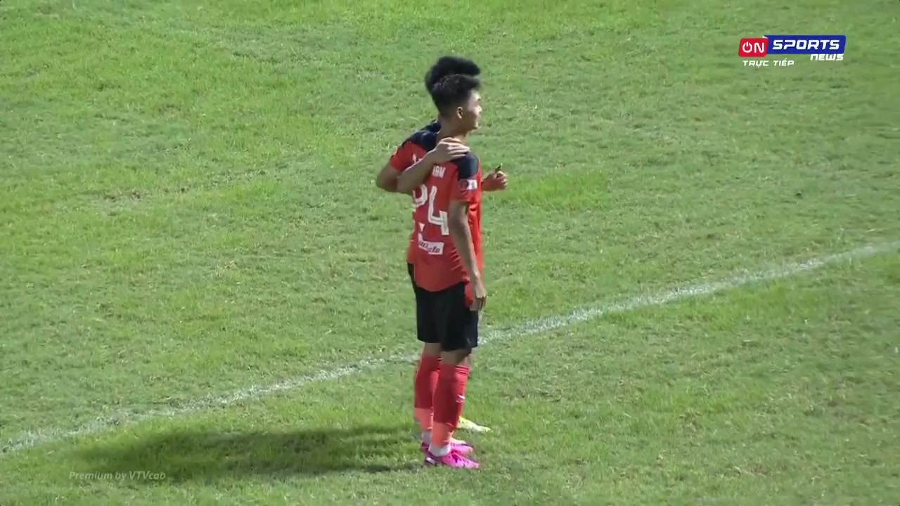 766 SHB Da Nang Vs Song Lam Nghe An 95 skor gol , skor 3:1