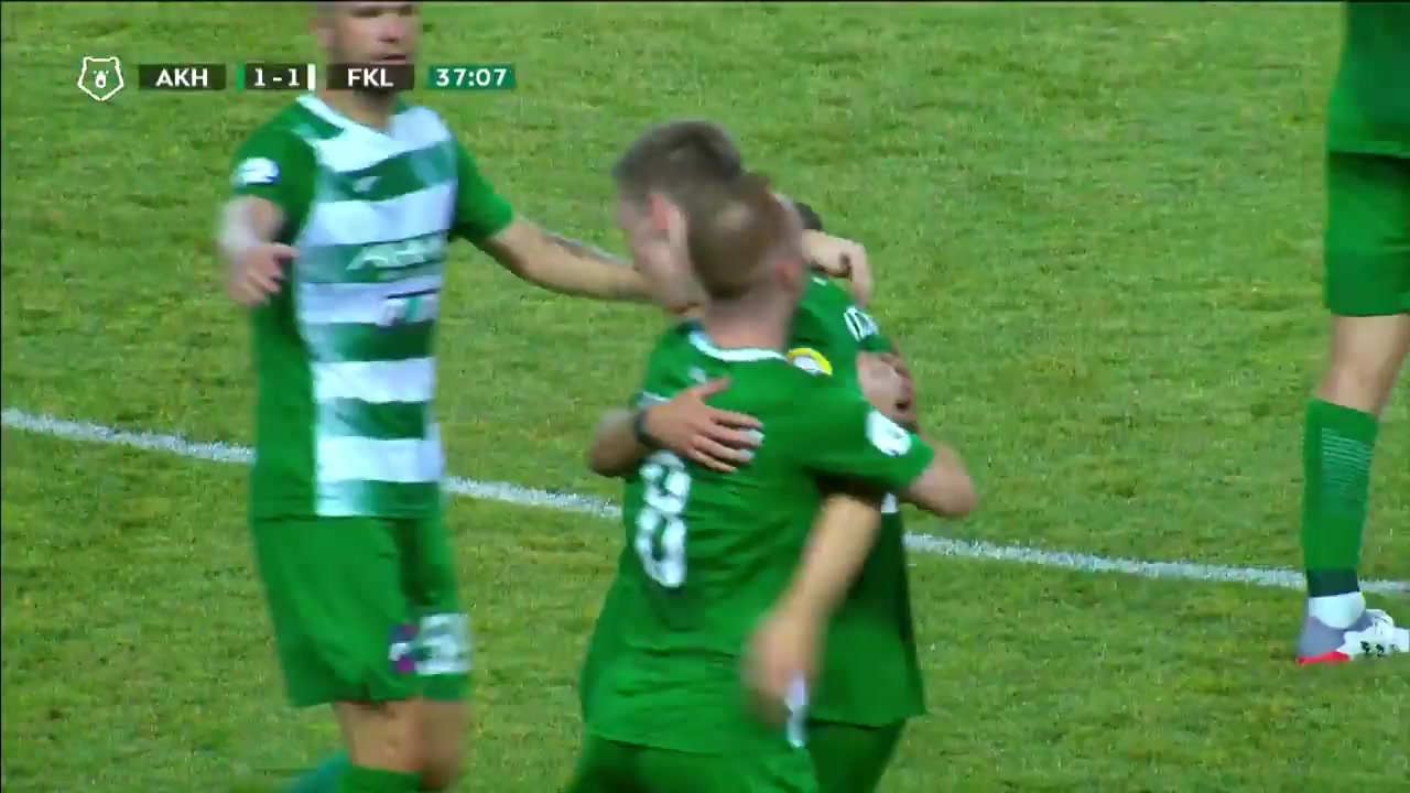 10 Terek Grozny Vs Fakel 37 skor gol Vladimir Iljin, skor 1:1