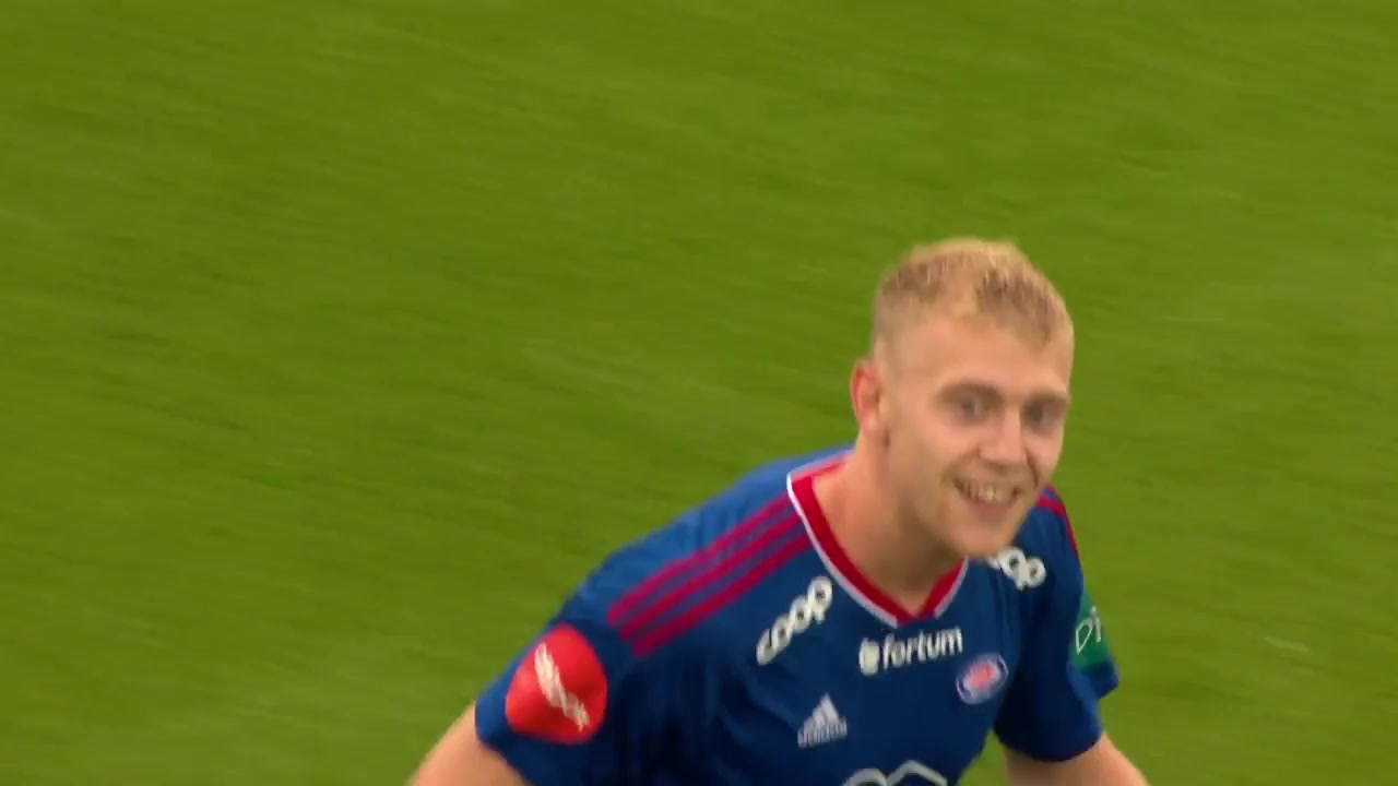 22 Valerenga Vs Viking 31 skor gol Henrik Rorvik Bjordal, skor 2:1