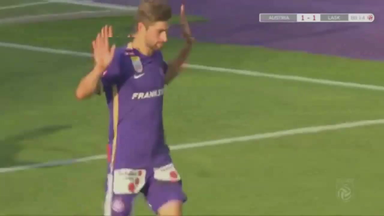 AUT D1 Austria Wien Vs LASK Linz 87 phút Andreas GruberVào, ghi bàn 1:1