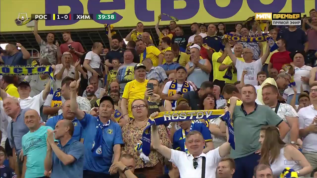 10 Rostov FK Vs Khimki 41 skor gol Nikolay Komlichenko, skor 1:0