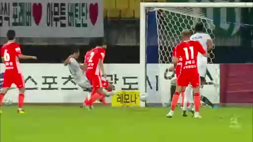 15 Gangwon FC Vs Jeonbuk Hyundai Motors 97 skor gol , skor 2:1