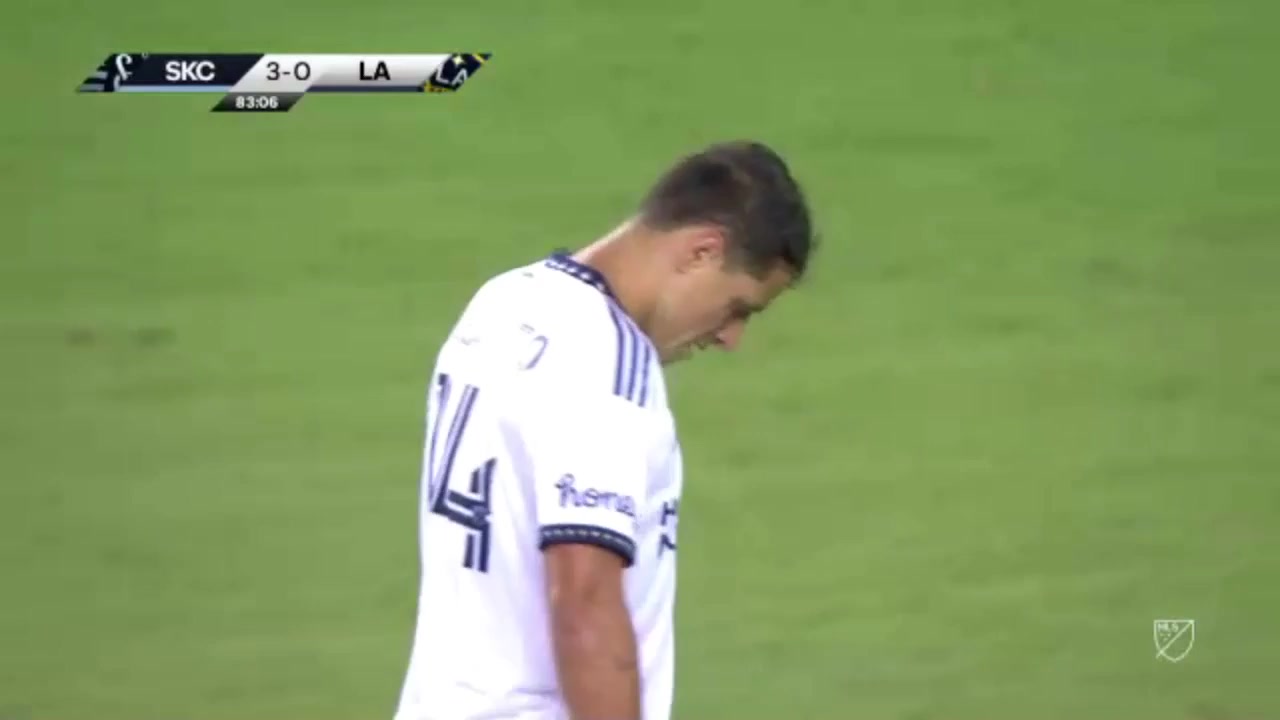 MLS FC Kansas City Vs LA Galaxy Javier Hernandez Balcazar, Chicharito Goal in 83 min, Score 3:1