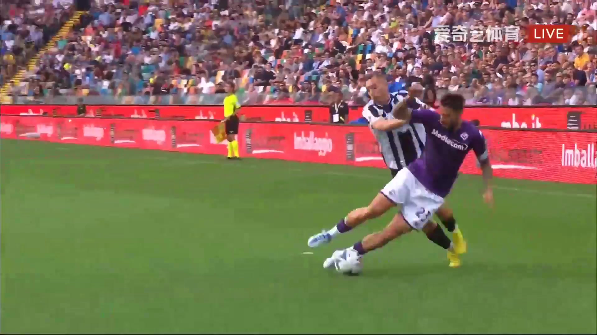 Serie A Udinese Vs Fiorentina 16 phút Vào, ghi bàn 1:0