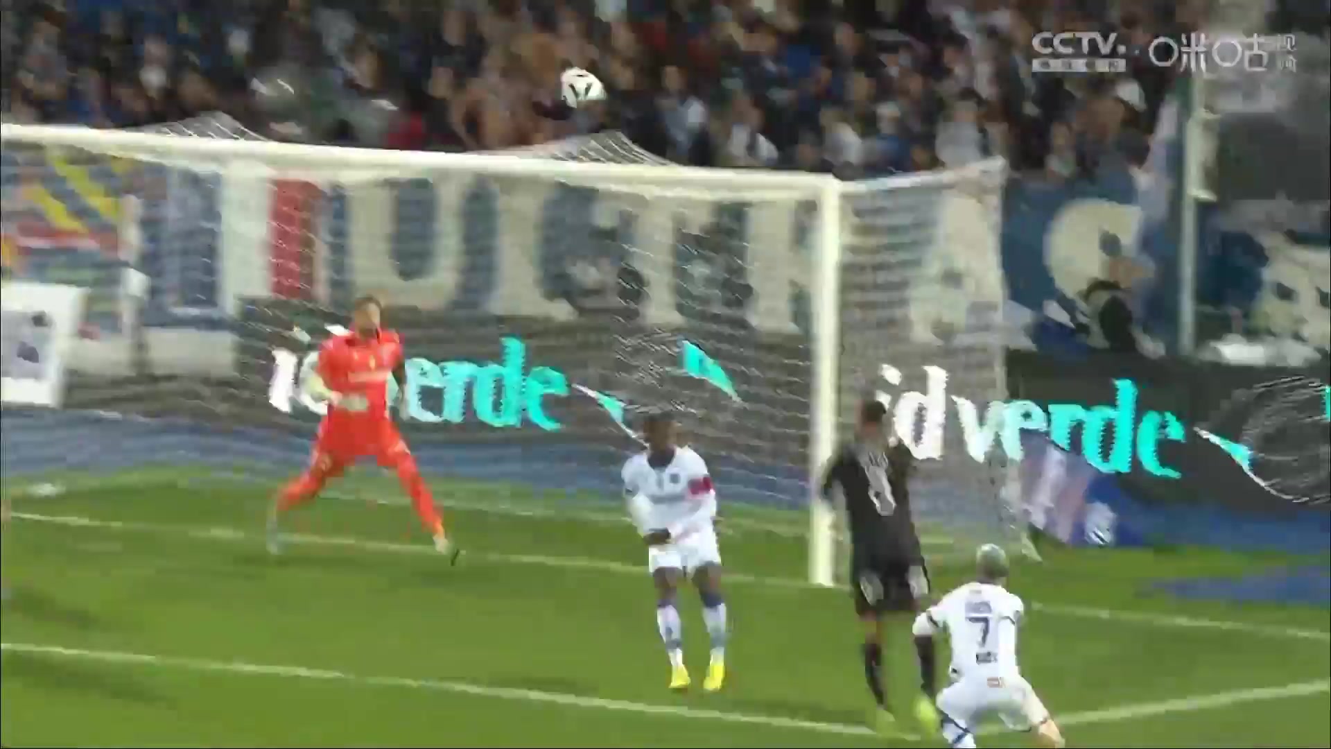 11 AJ Auxerre Vs Lorient 36 skor gol Teremas Moffi, skor 0:2