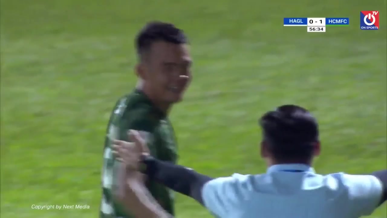 V.League 1 Hoang Anh Gia Lai Vs CLB TPHCM 56phútVào,ghi bàn0:1