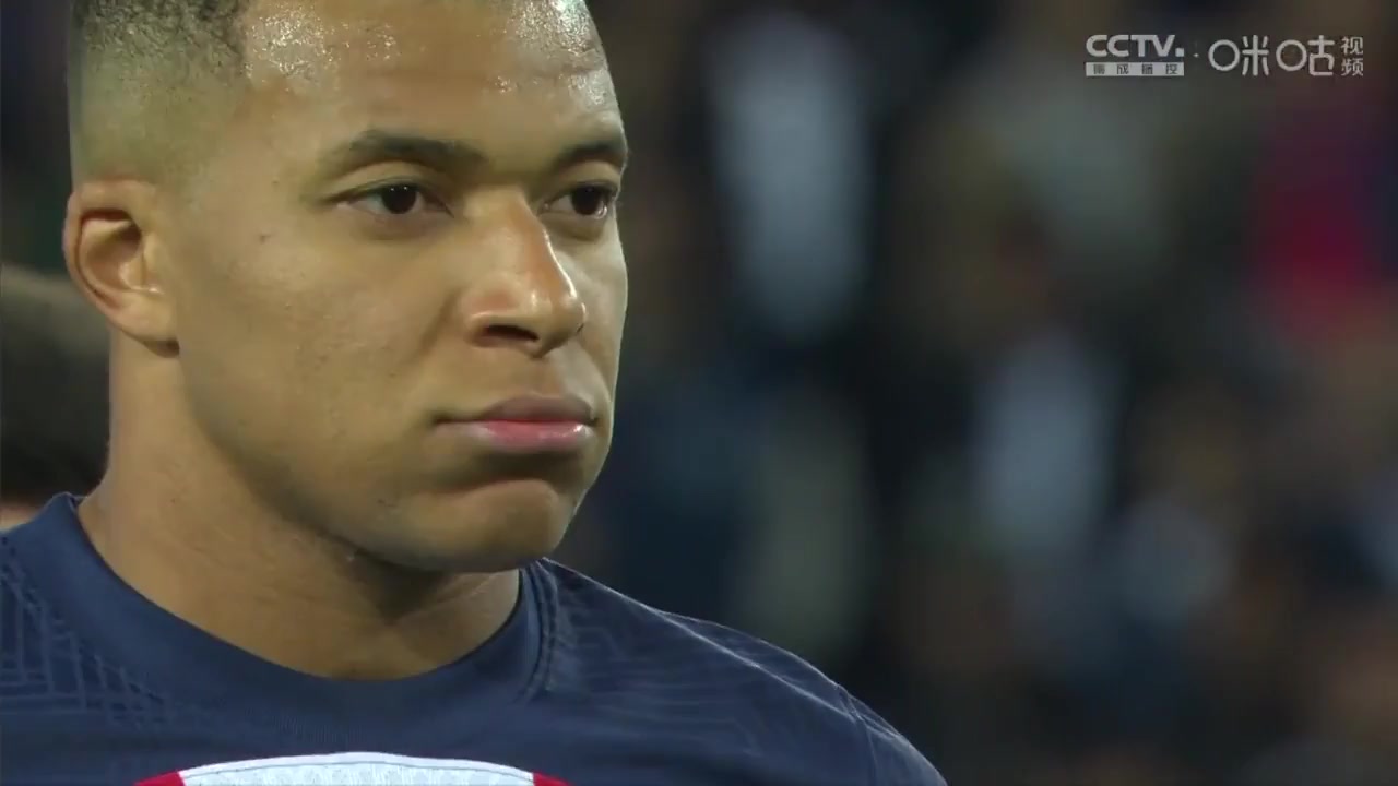 UEFA CL Paris Saint Germain (PSG) Vs Benfica Kylian Mbappe Lottin Goal in 39 min, Score 1:0