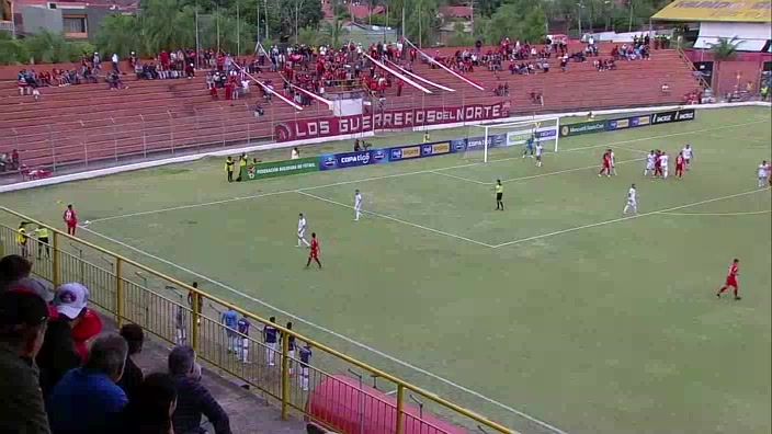 593 Club Guabira Vs Universitario De Vinto 56 skor gol , skor 1:0