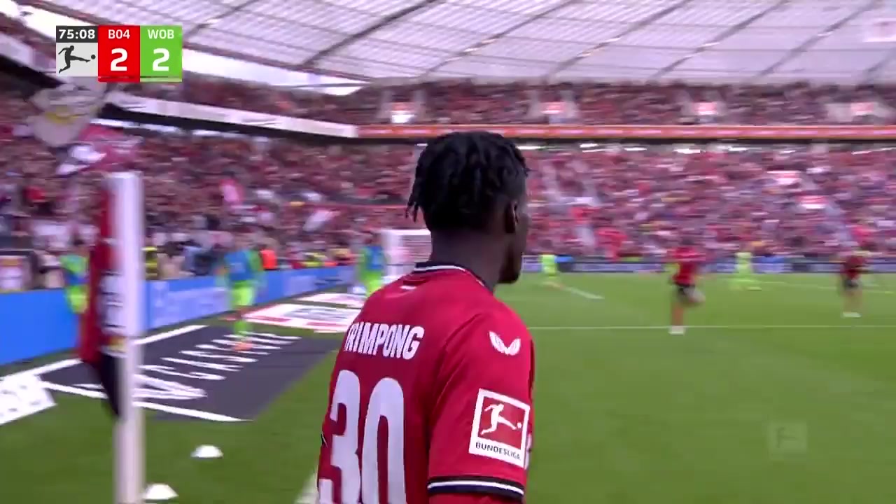 Bundesliga Bayer Leverkusen Vs VfL Wolfsburg 75 phút Jeremie FrimpongVào, ghi bàn 2:2