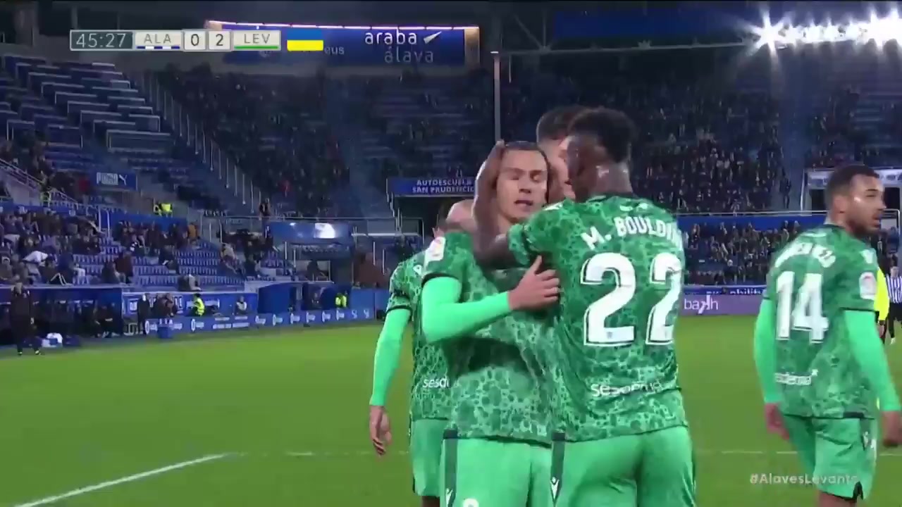 SPA D2 Alaves Vs Levante 45 phút Francisco Javier Hidalgo GomezVào, ghi bàn 0:2