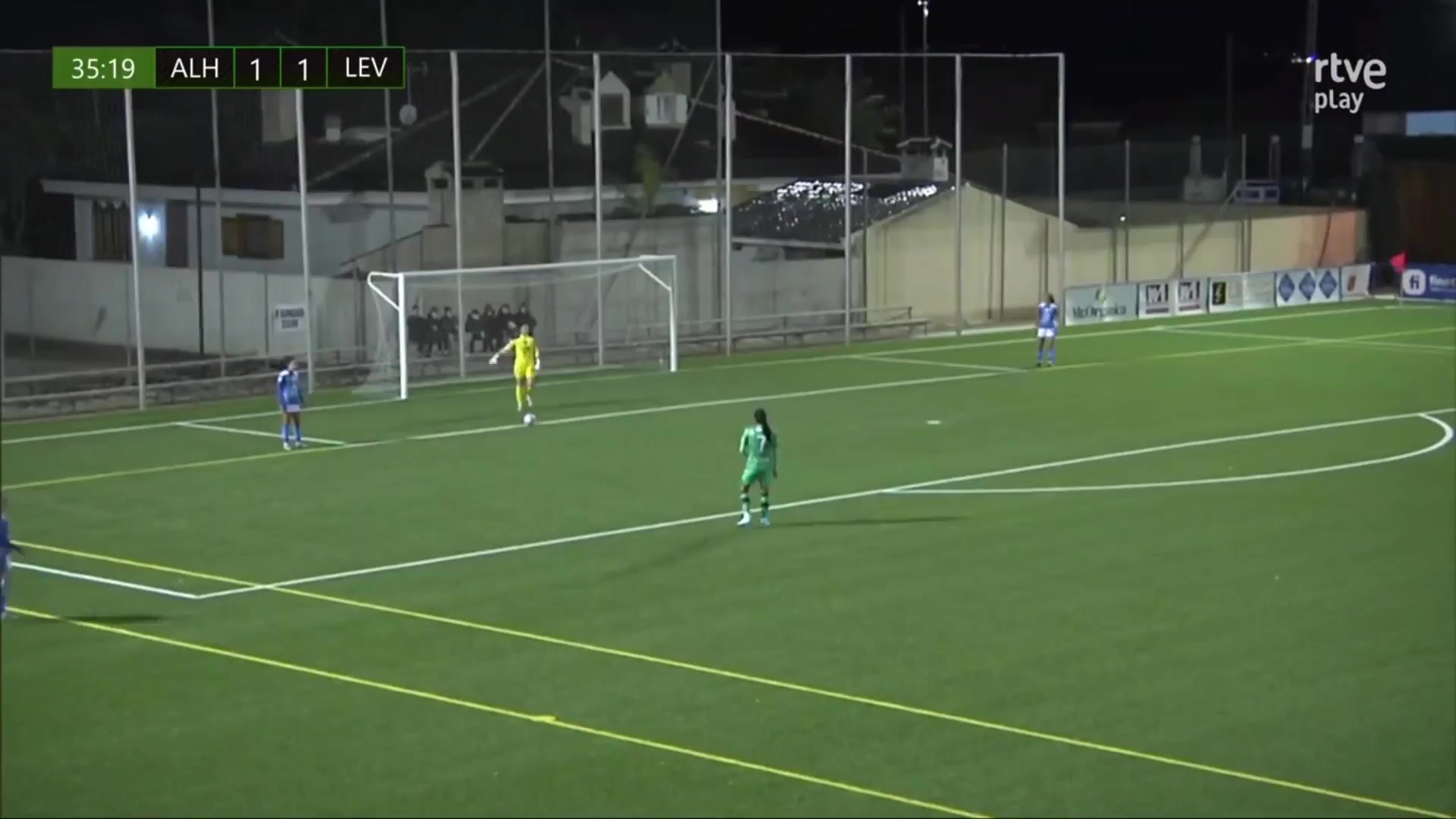 S Q C Alhama CF (w) Vs Levante UD (w)  Goal in 35 min, Score 2:1