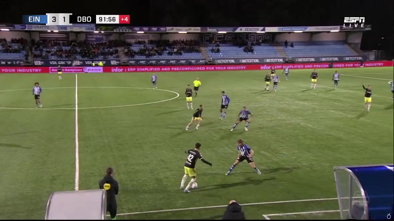 17 FC Eindhoven Vs Den Bosch 93 skor gol , skor 4:1