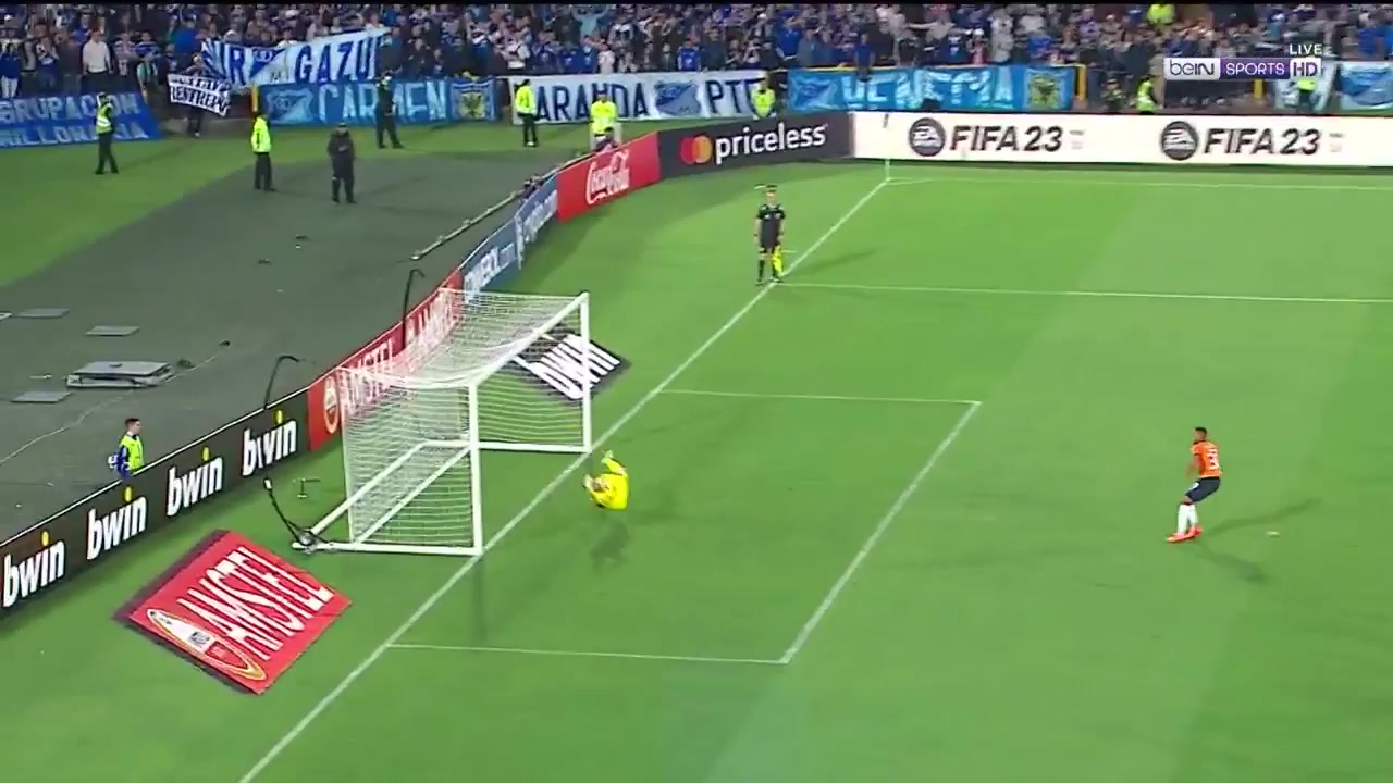 CON CLA Millonarios Vs Universidad Catolica 38 phút Ismael Diaz De LeonVào, ghi bàn 0:1