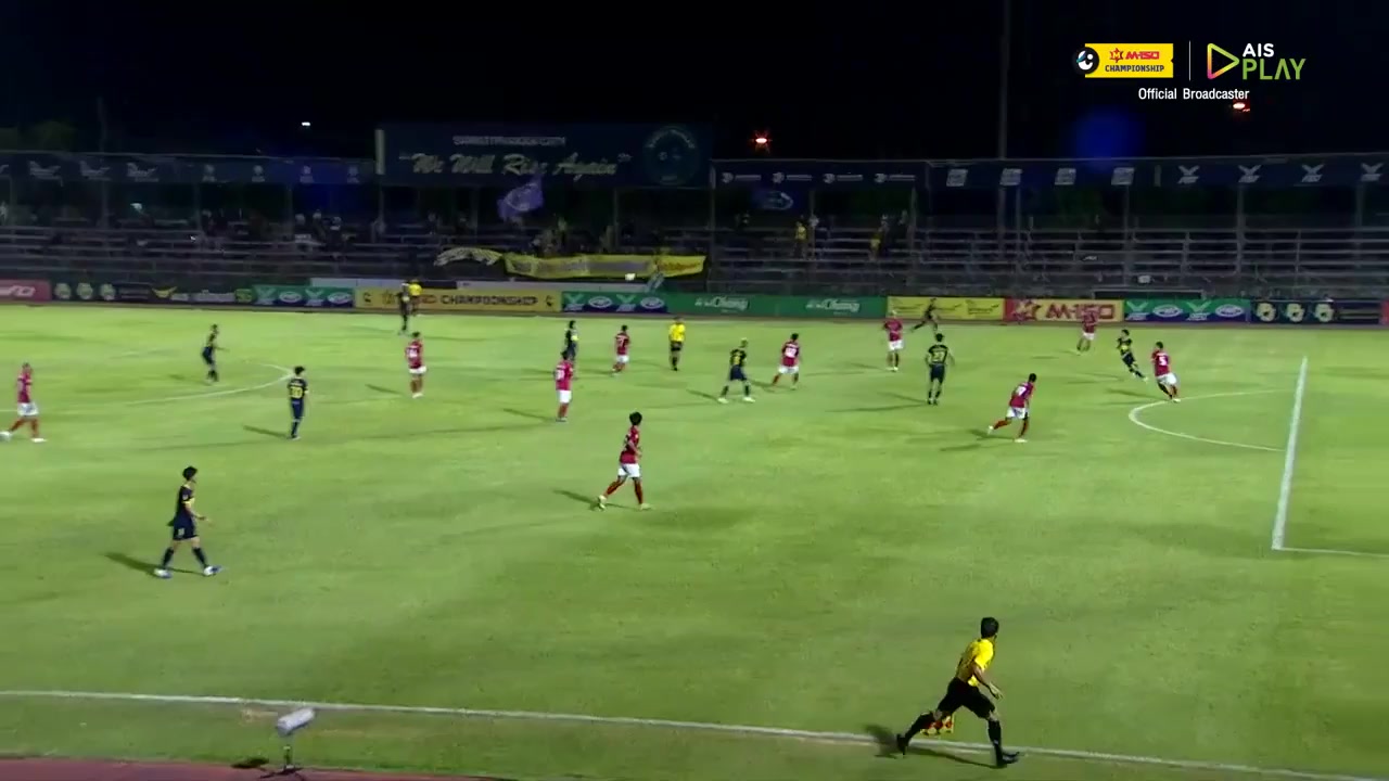 1048 Samut Prakan City Vs Trat FC 80 skor gol , skor 3:4