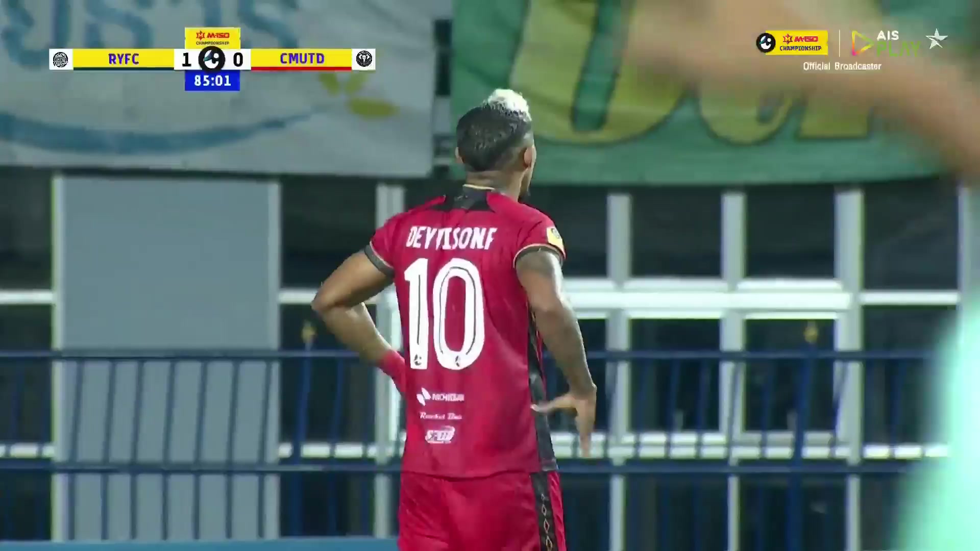 1048 Rayong FC Vs JL Chiangmai United FC 84 skor gol , skor 1:1