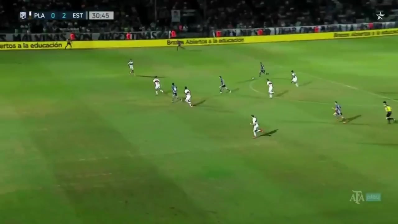 2 CA Platense Vs Estudiantes La Plata 30 skor gol , skor 0:2