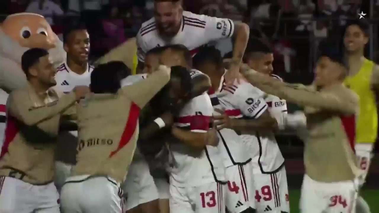 BRA D1 Sao Paulo Vs Santos  Goal in 88 min, Score 4:0