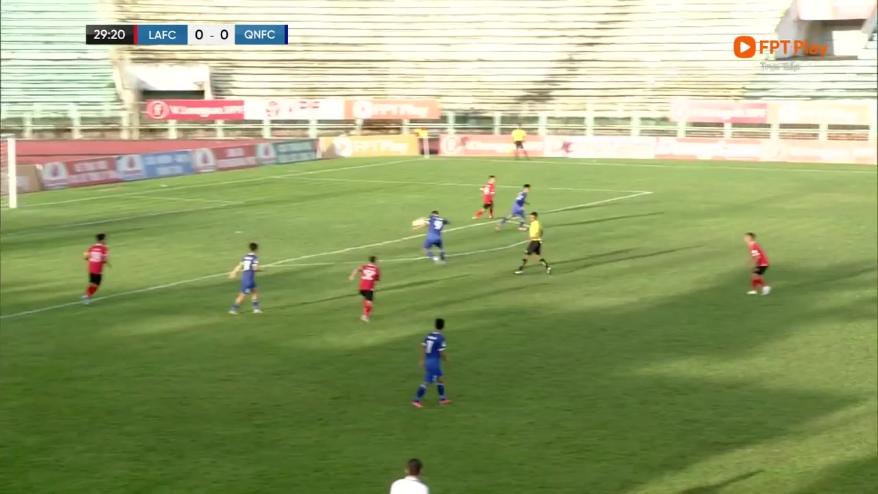 1248 Dong Tam Long An Vs Quang Nam 29 skor gol , skor 0:1